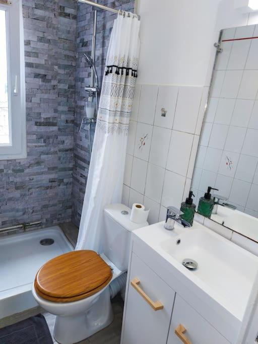 Le Sympathique - Petit Dejeuner, Netflix, Jacuzzi Rouen Extérieur photo